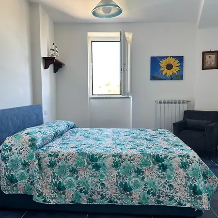 La Casa Di Nonno Ciccio 3* Vico Equense