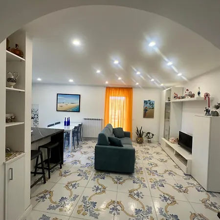 La Casa Di Nonno Ciccio Bed and breakfast 3*